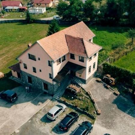 Pensiunea Ducu Scoreiu Exterior photo